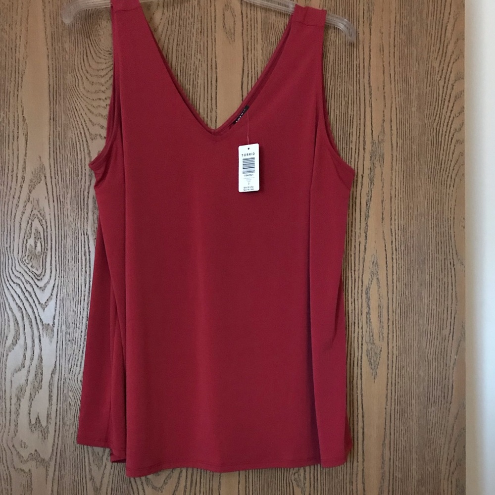 ❤️ Torrid V-neck Sleeveless Top NWT